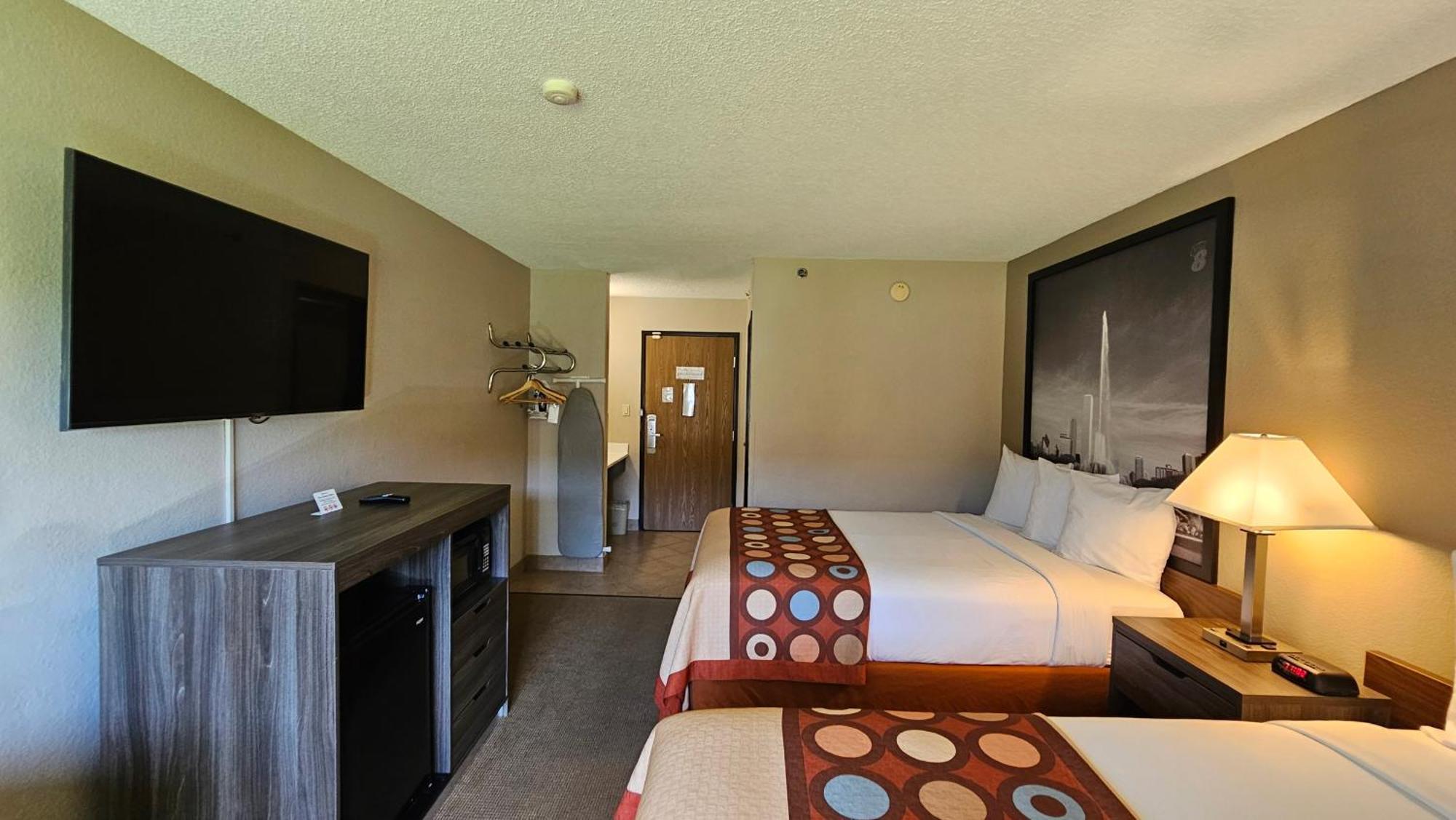 Super 8 By Wyndham Elgin Hotell Eksteriør bilde