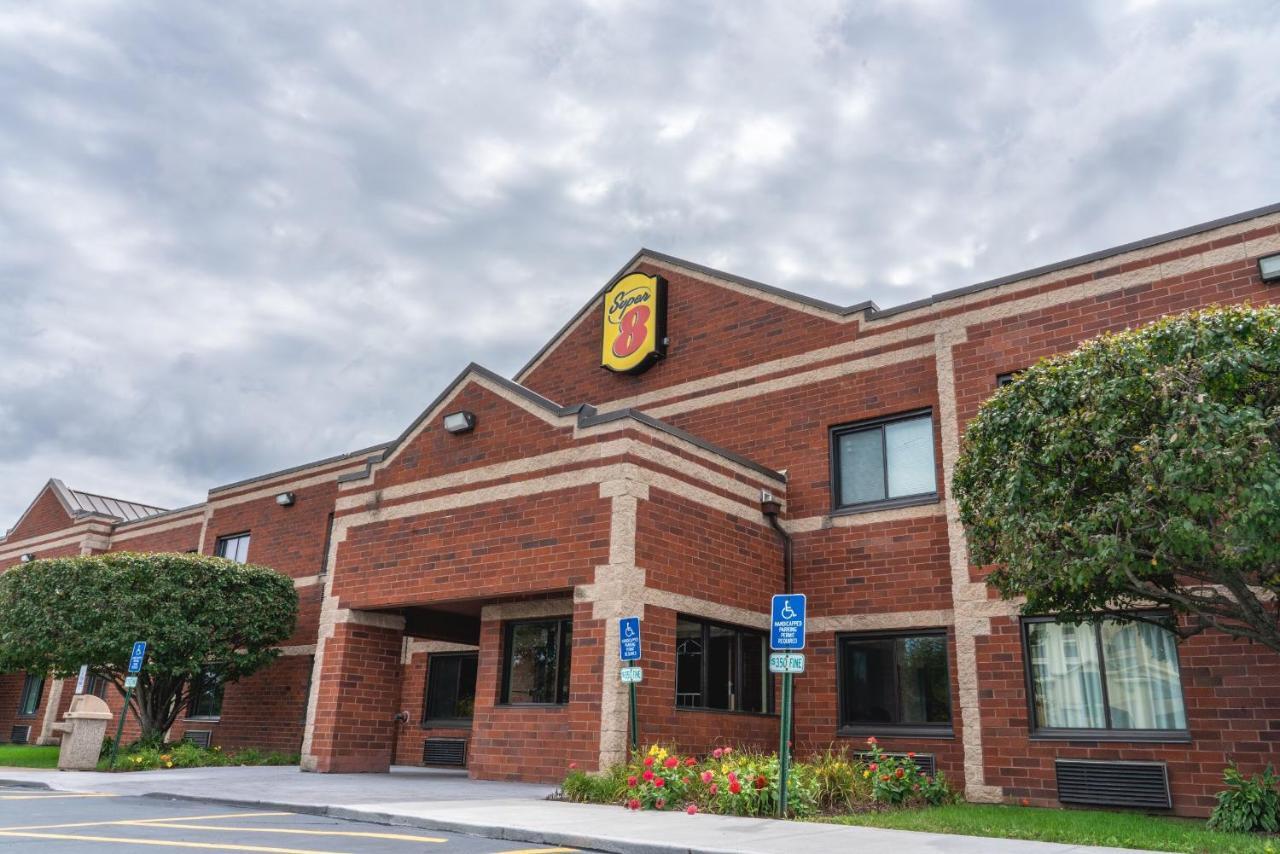 Super 8 By Wyndham Elgin Hotell Eksteriør bilde